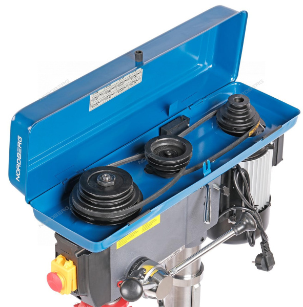 Станок сверлильный (850Вт, 20 мм, 12 скоростей,тиски) ND20118